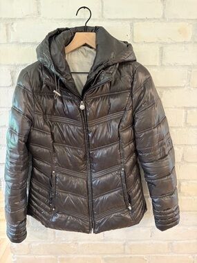 Laundry By Shelli Segal Shiny Black/Brown Hooded Puffer Jacket
(B3)